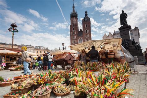 Religijne i tradycyjne życzenia wielkanocne 2024 Piękne zdania do