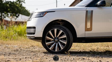 2023 Land Rover Range Rover SV Review: Ultimate Luxury — Rev Match Media