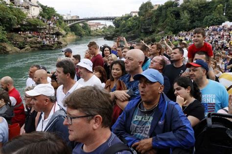 Mostar Skokovi sa Starog Mosta Lorens Listo dostigao Emira Balića i