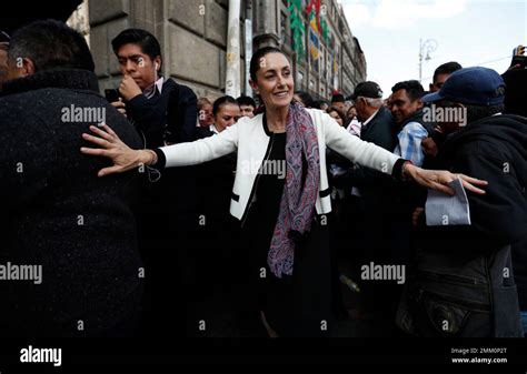 Claudia Sheinbaum Mexico Citys Newly Sworn In Mayor Takes A Walk To