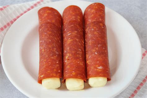 Keto Pepperoni String Cheese Roll Ups Easy Carb Snack