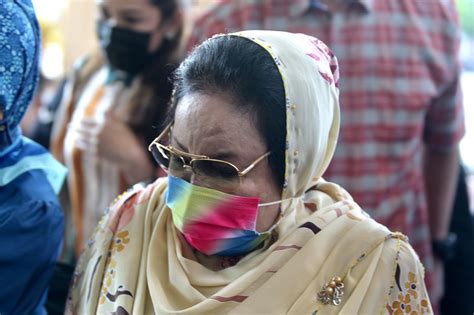 Permohonan Rosmah Agar Hakim Mohamed Zaini Tarik Diri Didengar