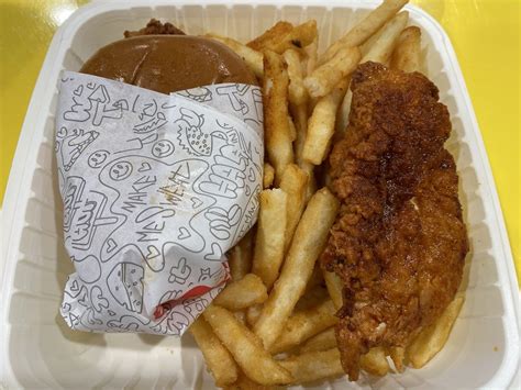 NANUS HOT CHICKEN Updated May 2025 16 Photos 13 Reviews 2210 Cottman Ave Philadelphia