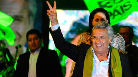 Ecuador Victorioso Len N Moreno Llama Al Di Logo Peru Gesti N