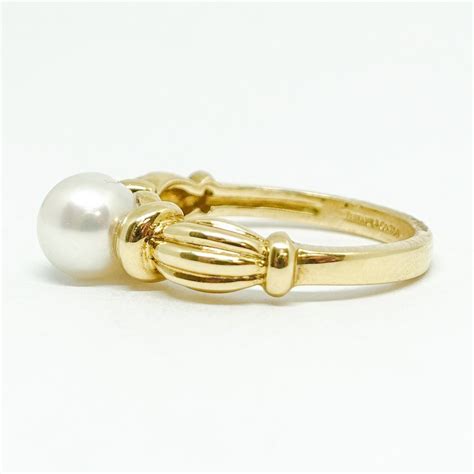 Tiffany & Co. Pearl Ring – Oliver Jewellery