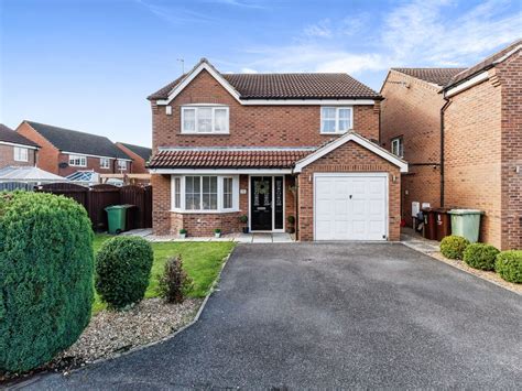 4 Bed Detached House For Sale In Cherry Tree Close Castleford Wf10