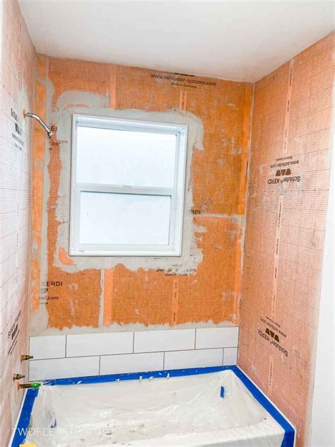 DIY tips for tiling a tub surround | TwoFeetFirst