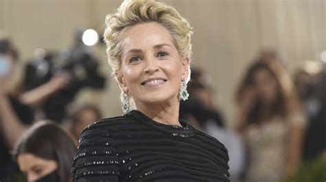 Sharon Stone Revela Que Tiene Un Tumor Tras Un Diagn Stico Err Neo