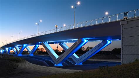 Signature Fort Worth Bridges Shine With RGB Lighting System Freese