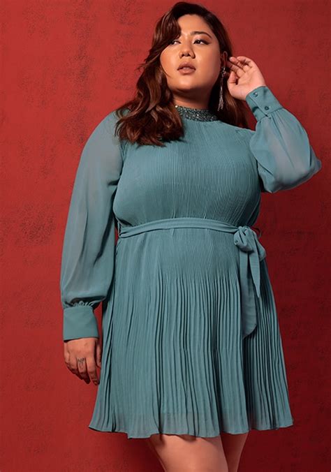 Buy Women Plus Size Green Embellished Pleated Dress With Belt LAST OF