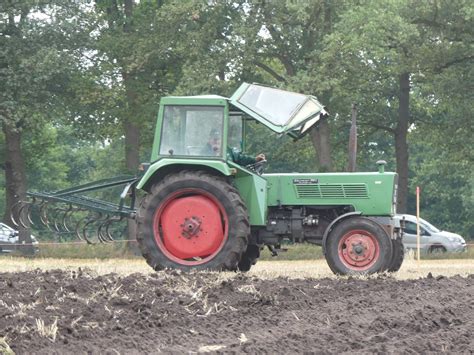 Video Even De Grond Loskrabben Trekkerweb Nl Mechanisatienieuws