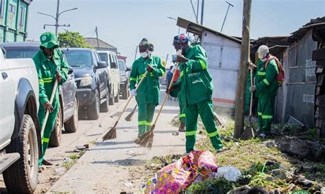 Mayor Of Accra Leads Clean Up Exercise To Celebrate AMAs 125th