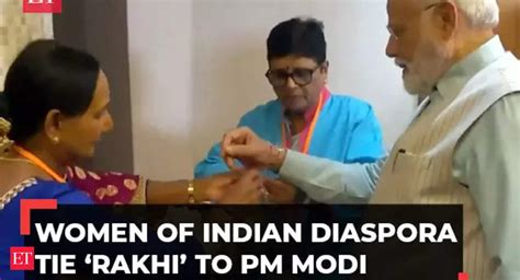 Pm Modi Women Of Indian Diaspora Tie ‘rakhi To Pm Modi In South