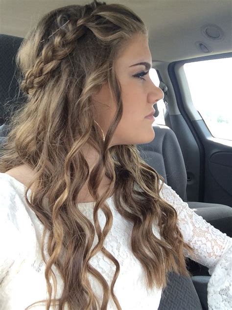 15 Homecoming Hairstyles For Long Hair To Glam Your Look Hottest Haircuts