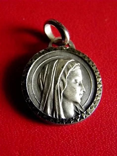 Medaille Religieuse Ancienne Notre Dame De Lourdes Metal Argente