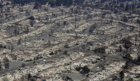 Photo Kebakaran Terdahsyat Yang Meluluhlantakkan California Foto