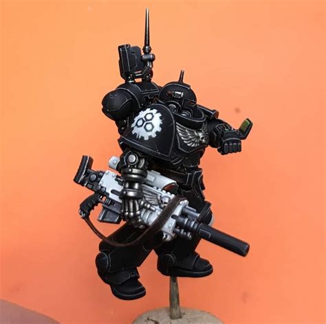 Pin By Keiran James On Iron Hands Warhammer Warhammer 40k Miniatures