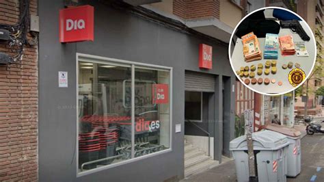 Dos J Venes Atracan A Punta De Pistola Un Supermercado De Valladolid Y