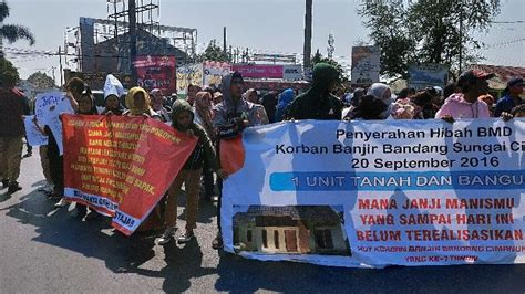 Tepat Tahun Banjir Bandang Cimanuk Garut Korban Lakukan Aksi Demo