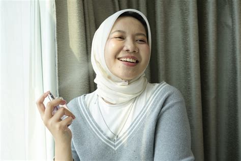 Female Daily Editorial Ini Tips Wangi Seharian Bebas Bau Apek Untuk