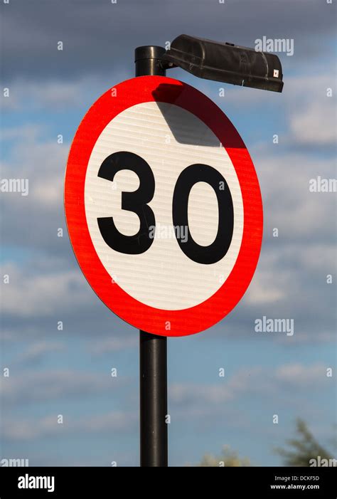 Miles Per Hour Speed Sign Stock Photos Miles Per Hour Speed