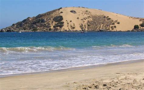 1 of the Best Beaches in Coquimbo // Chile // World Beach Guide