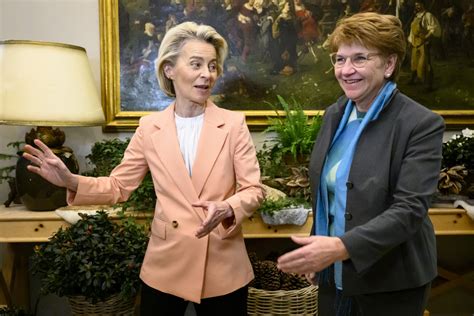 Viola Amherd Incontra Ursula Von Der Leyen A Davos Tvs Tvsvizzera It