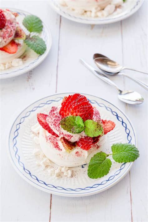 Super Quick Eton Mess Meringue Dessert Wandercooks