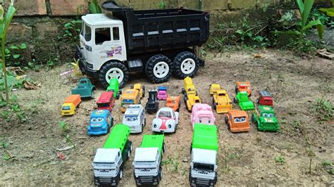 DUMP TRUCK PENGUMPUL MOBIL KECIL TAXI TANKI TRUK SAMPAH POLISI