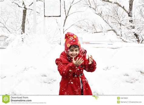 Comment Regarder La Petite Fille Sous La Neige En Ligne En Belgique En