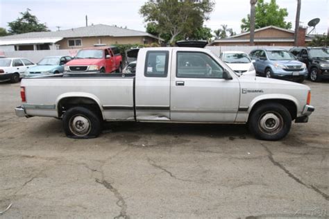 1990 Dodge Dakota V6 39l Automatic No Reserve For Sale