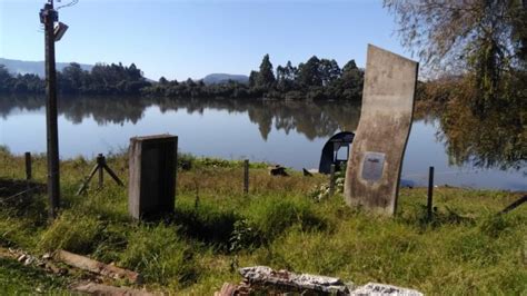 Um monumento construído para marcar nossa história está apodrecendo O