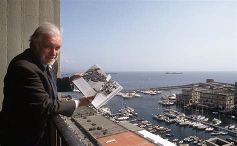 Addio A Luciano De Crescenzo Il Professor Bellavista Che Ha