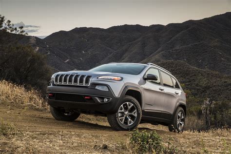 2015 Jeep Cherokee Review Ratings Specs Prices And Photos The Car