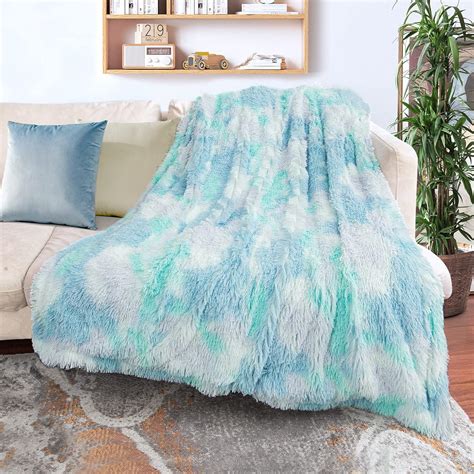 Amazon Tuddrom Decorative Extra Soft Faux Fur Blanket Twin Size