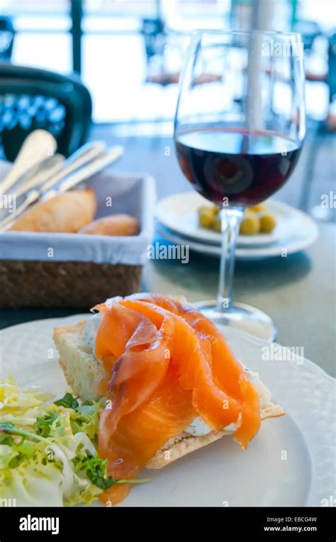 Perfect Wine Pairings For Smoked Salmon A Guide Smokedbyewe