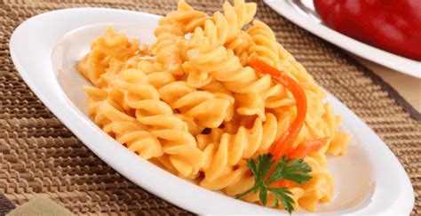 Fusilli con salsa de pimiento Recetas Nestlé