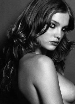 Natalia Vodianova Nude 6 Pictures Rating 8 01 10