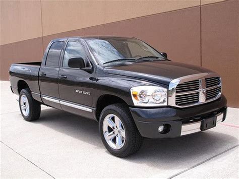 Buy used 07 Dodge Ram 1500 Quad Laramie 4X4 5.7L Hemi Short Bed 20" in ...