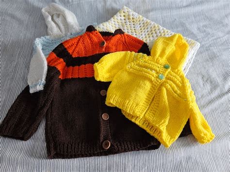 Vintage baby Boy hand-knitted Vintage Clothing - Gem