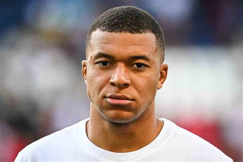 Mbappé entre les menaces du Real Madrid et l ultimatum du PSG