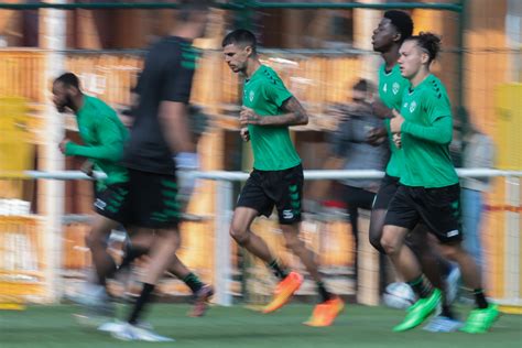 Ligue 2 Mercato Mathieu Cafaro Standard De Liège Et Victor Lobry