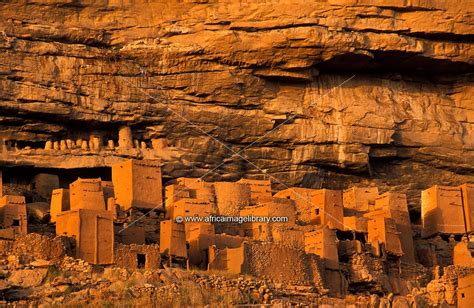 Photos And Pictures Of Abandoned Cliff Dwellings On The Bandiagara