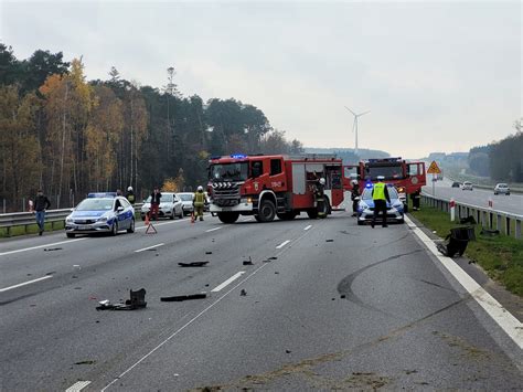 Miertelny Wypadek Na Autostradzie A Jedna Osoba Nie Yje Zdj Cia