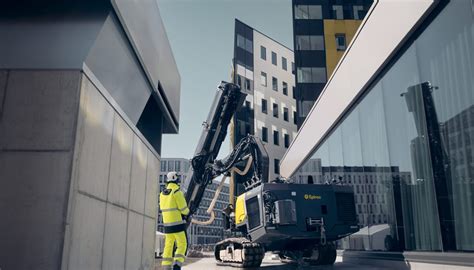 Epiroc Launches New Flagship Smartroc Construction Drill Rig