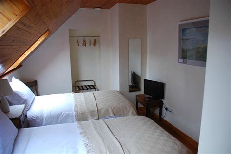 Carbery Cottage Guest Lodge Rooms: Pictures & Reviews - Tripadvisor