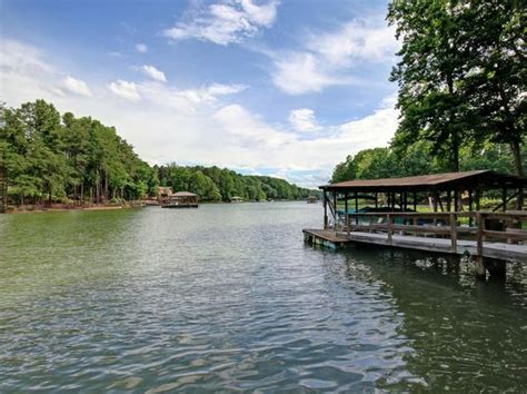 Lake Norman Waterfront - Mooresville Real Estate - Mooresville NC Homes ...