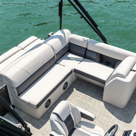 Customizable Color Beauty Pontoon Cruiser Boat With Sofa For Sale