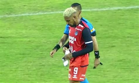 C Sar Vallejo Vs Huancayo Paolo Guerrero Fue Cambiado Am Rica Deportes