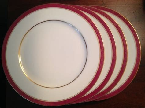 Empress Royalty China Dinner Plates Set Of 4 Pattern 110